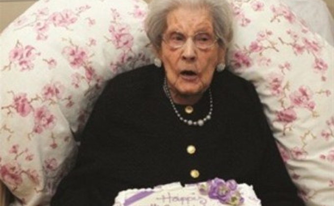 Умерла самая старая жительница Британии
