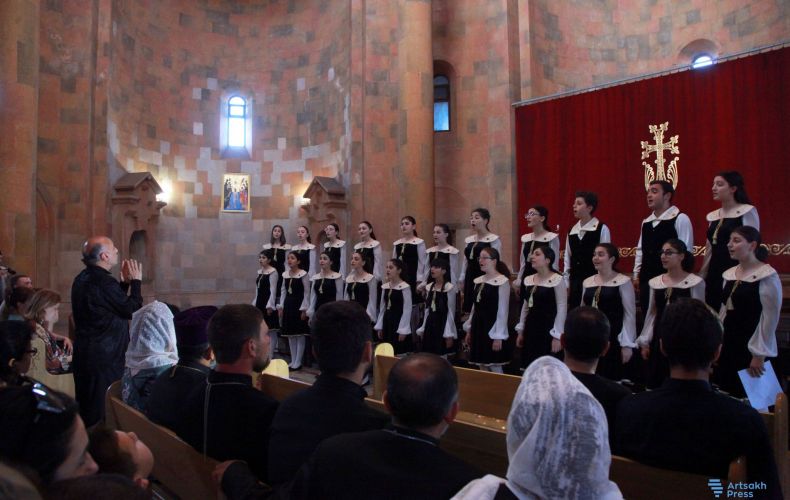 Ստեփանակերտի Մայր տաճարում կայացավ «Հայաստանի փոքրիկ երգիչներ»֊ի հոգևոր համերգը