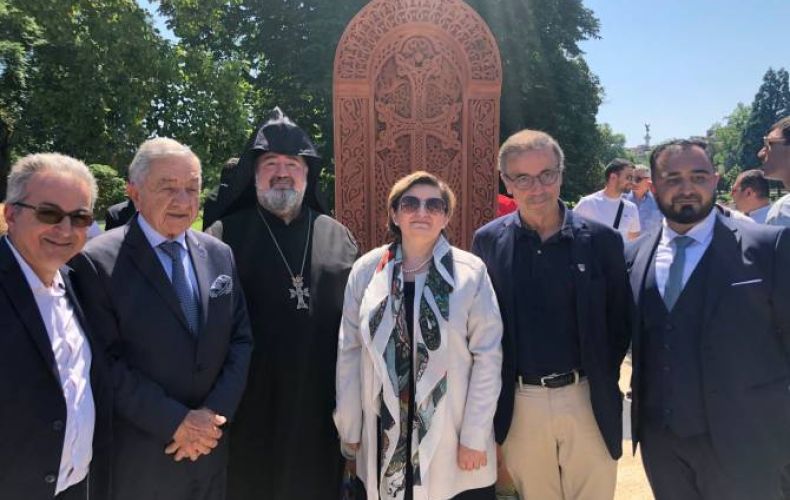 Ֆրանսիայի Բորդո քաղաքում տեղադրվեց Հայոց ցեղասպանության զոհերի հիշատակին նվիրված խաչքար
