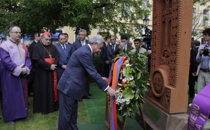 Armenian first cross-stone opens in Prague center