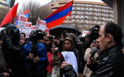 Over 1,000 Sydney Armenians participated in rally in front of Turkish consulate