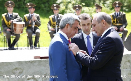 President Sahakyan handed the “Grigor Lousavorich” order to the President of the Republic of Armenia Serzh Sargsyan for exclusive services rendered to the Nagorno Karabagh Republic
	
