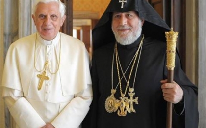 Католикос Всех Армян выразил соболезнования Папе Римскому Франциску