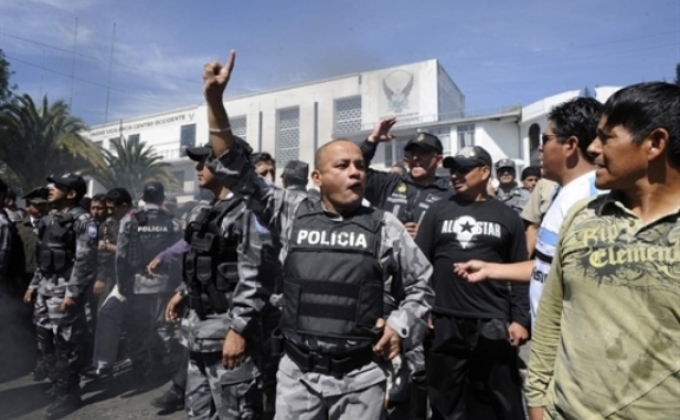 Էկվադորում բողոքի ցույցերի ժամանակ տուժել է ավելի քան 80 ոստիկան