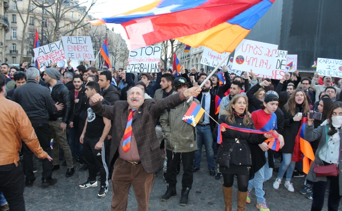 Large protest organized by Armenian community outside Azerbaijani Embassy in France