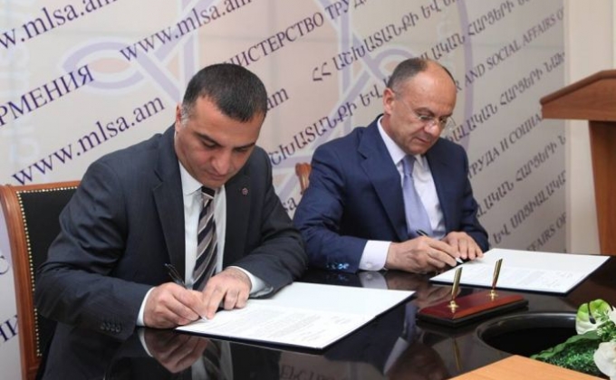 Armenia’s ministers of labor and defense signed joint order to ensure servicemen’s social protection