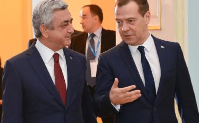 Президент Армении поздравил премьер-министра России с днем рождения