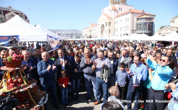 President Sahakyan visited the trade fair organized in connection with the Day of Agricultural Worker