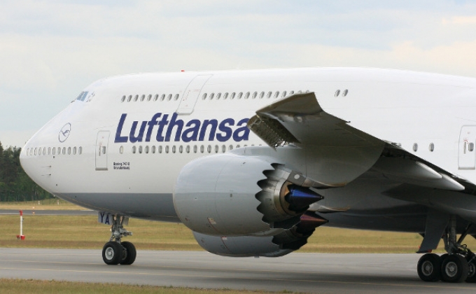 В Канаде из-за задымления в салоне экстренно сел самолет Lufthansa
