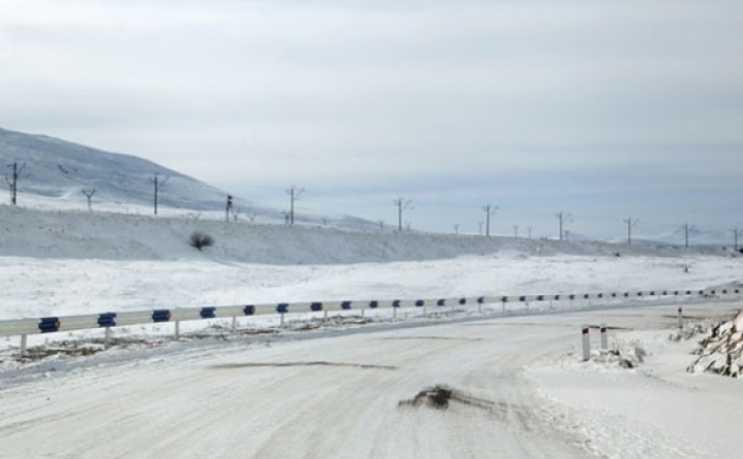Минтранс Армении предупреждает о снеге и гололеде на дорогах республики