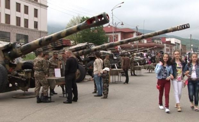9  мая в Степанакерте  состоится  демонстрация  вооружения