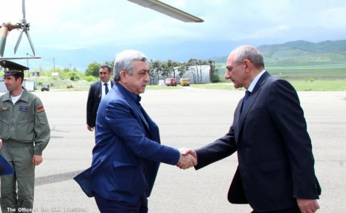 President Sahakyan met in the Stepanakert airport Armenian President Serzh Sargsyan