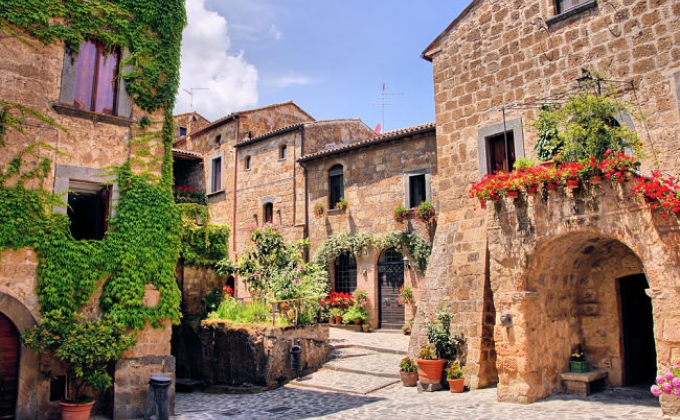 Իտալիայի կառավարությունը հանրայնացնում է միջնադարյան ամրոցները
