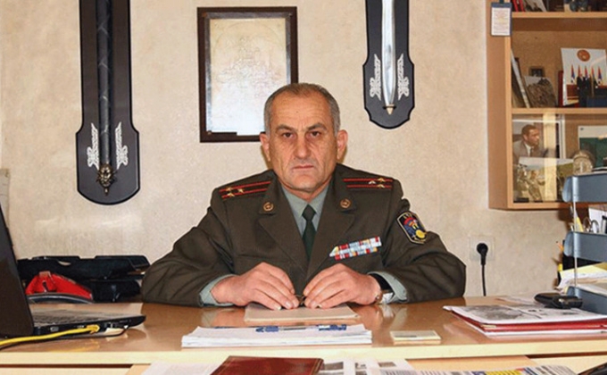 Сенор Асратян: ВС Азербайджана из стрелкового оружия продолжают нарушать режим прекращения огня