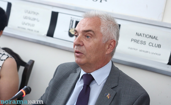 Петр Свитальский: ЕС обеспокоен ситуацией в зоне карабахского конфликта