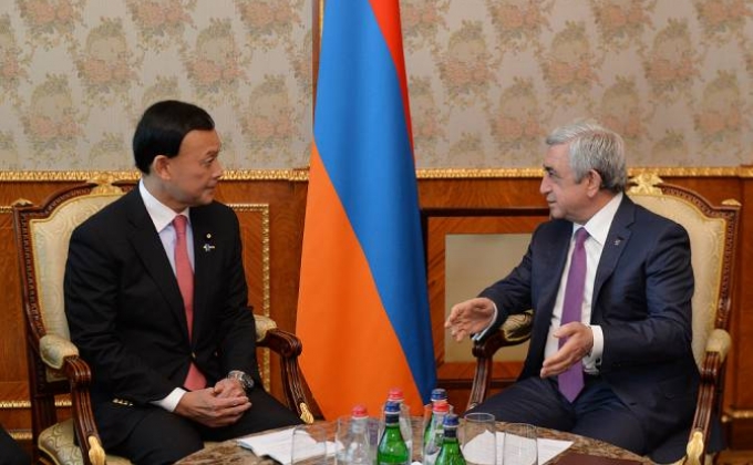 Armenia President, Japan parliamentary deputy FM confer on bilateral relations