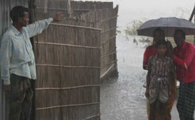 В Бангладеш жертвами наводнения стали почти 60 человек