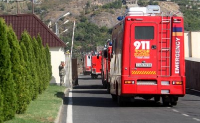 Армянские спасатели приступили к тушению пожара на территории национального заповедника в грузинском Боржоми