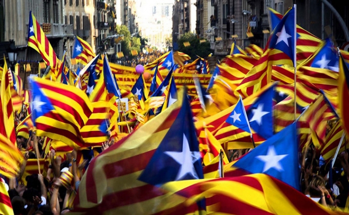 И жест мира, и политический суицид: реакция мировых СМИ на новости из Каталонии