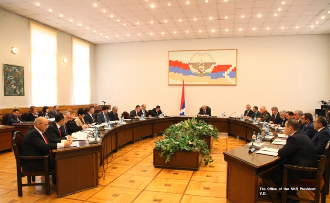 Президент Арцаха провел первое в 2018 году заседание правительства