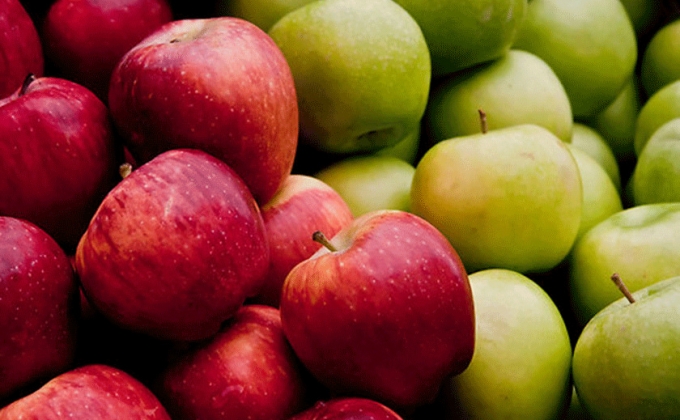 Армянские яблоки уже три недели не могут попасть в Россию