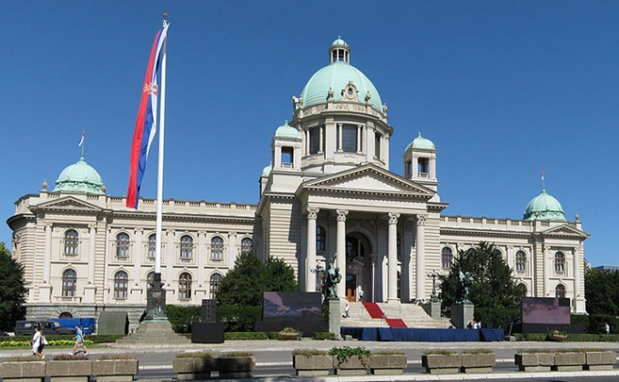 Парламент Сербии отклонил предложение оппозиции о признании Геноцида армян