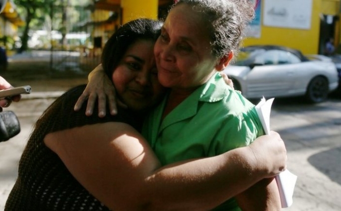 El Salvador woman freed after 15 years in jail for abortion