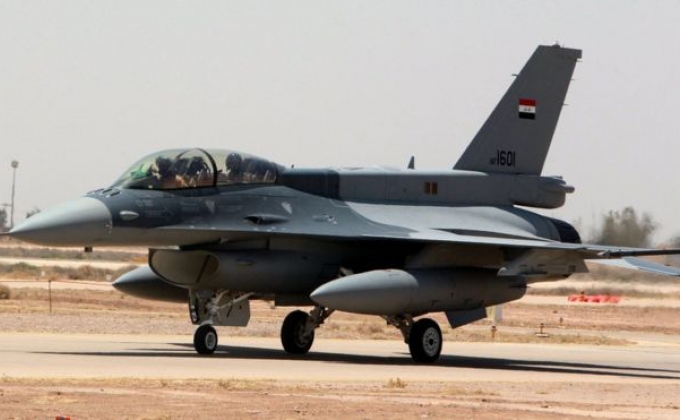 Иракская авиация начала бомбить позиции ИГ в Сирии
