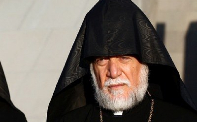 Католикос Арам Первый едет в Армению
