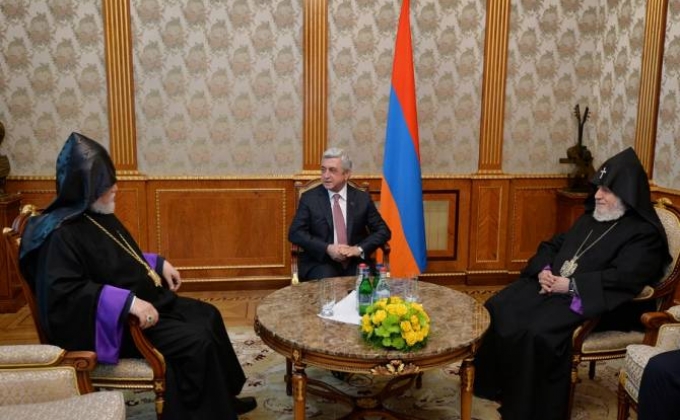 PM Sargsyan, Armenian Catholicos discuss ongoing demonstrations in Yerevan