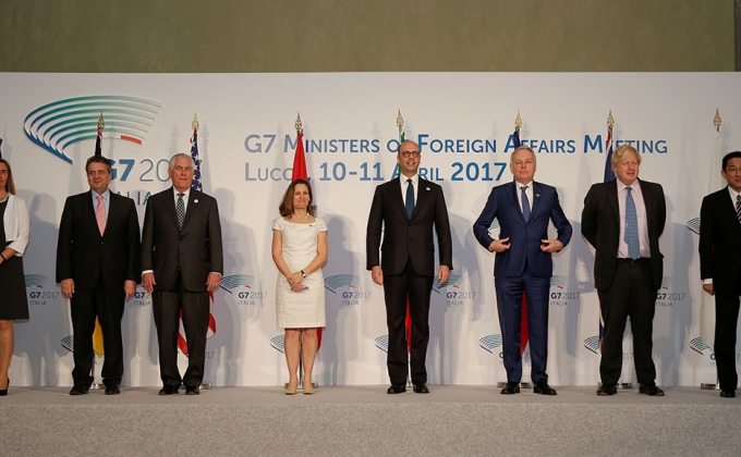 Встреча глав МИД стран G7 началась в Торонто
