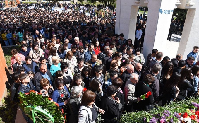 Commemoration events dedicated to memory of Armenian Genocide innocent victims held in Stepanakert, Artsakh (photos)