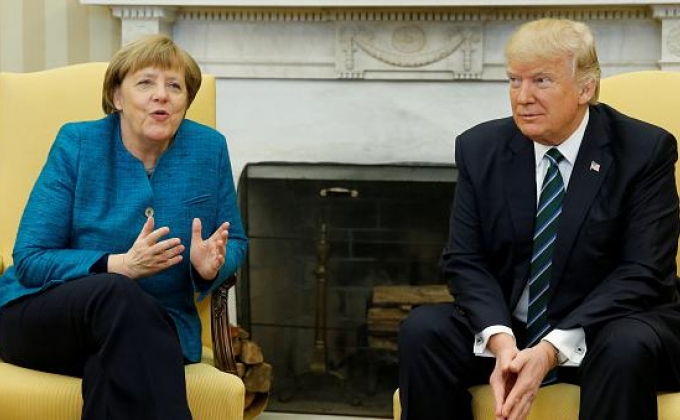 СМИ: Меркель прибыла в Вашингтон для встречи с Трампом

 
