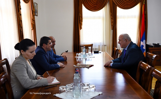 Artsakh State Minister receives FM of South Ossetia