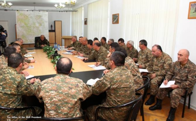 Artsakh President meets with supreme command staff of Defense Army