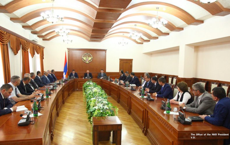 President Bako Sahakyan introduces newly appointed state and finance ministers
