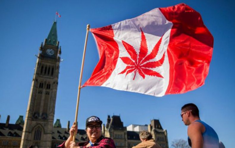 Canada becomes second nation in the world to legalize marijuana