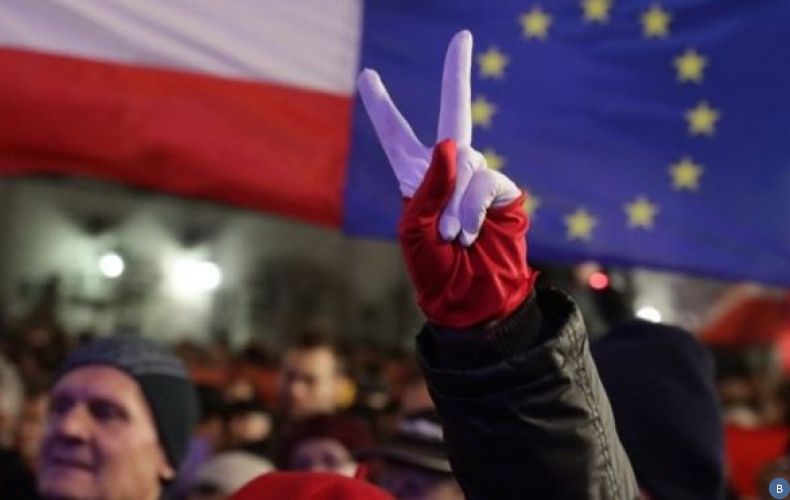 Евросоюз открыл против Польши новое дело. Ее могут лишить субсидий ЕС
