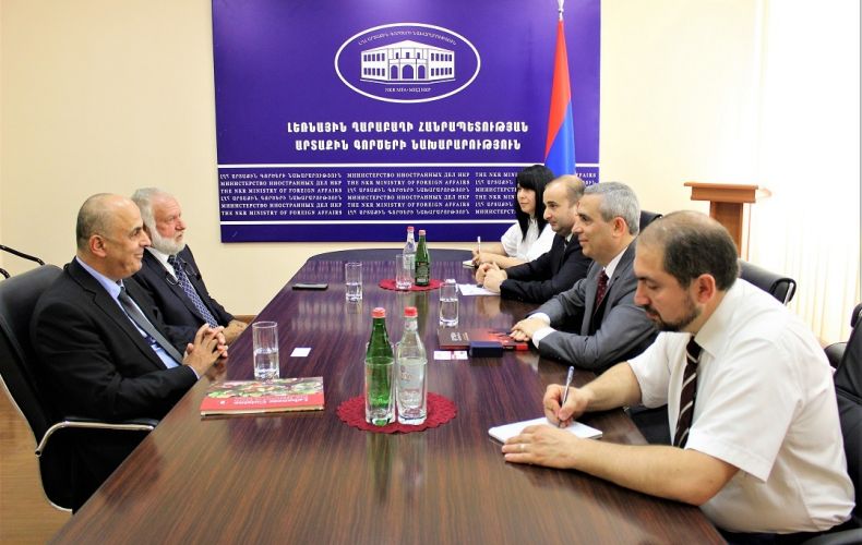 Artsakh FM receives prominent businessman from Lebanon

