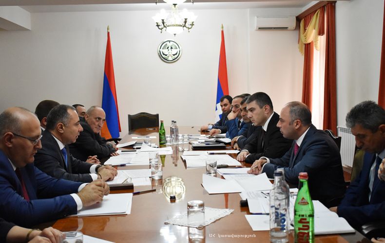 Artsakh Minister of State discusses cooperation issues with Armenia’s energy ministry