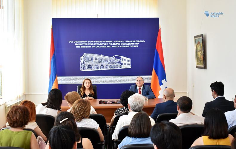 Artsakh and Armenian ministers of culture hold discussion