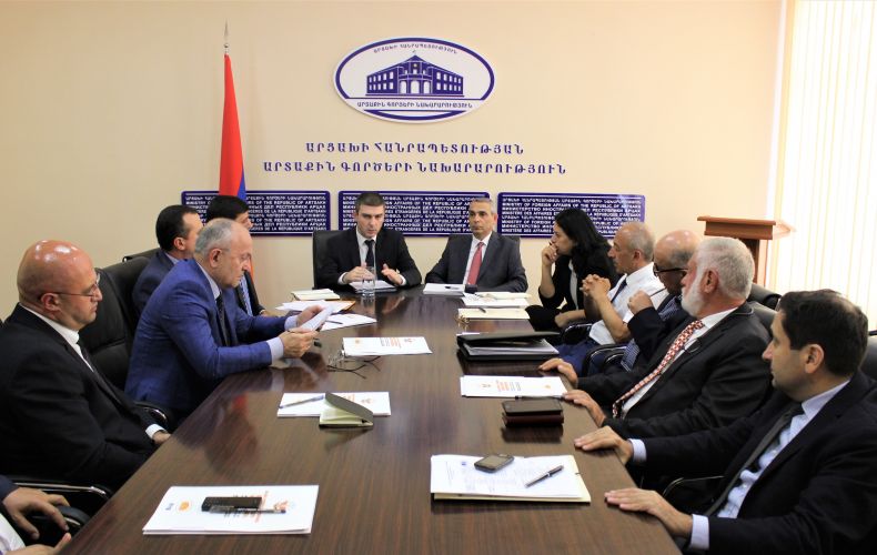 Senior Sstaff of central office of  foreign ministry and permanent representatives of Artsakh abroad meet with Artsakh State Minister