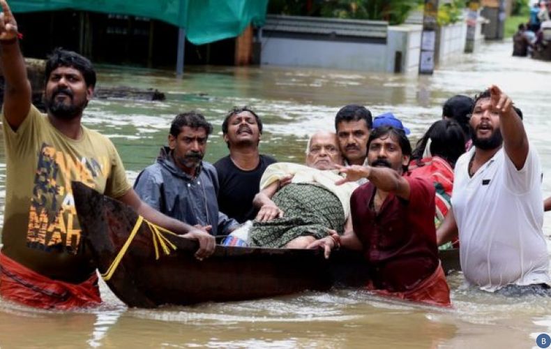 Сотни погибших в Индии из-за самого сильного за 100 лет наводнения
