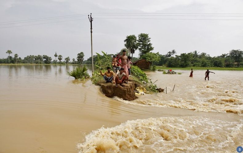 Наводнение в Индии: сотни погибших

