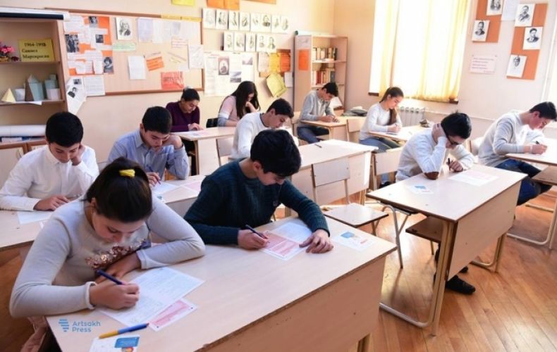 В Арцахе обсуждается вопрос о переходе школ на пятидневку