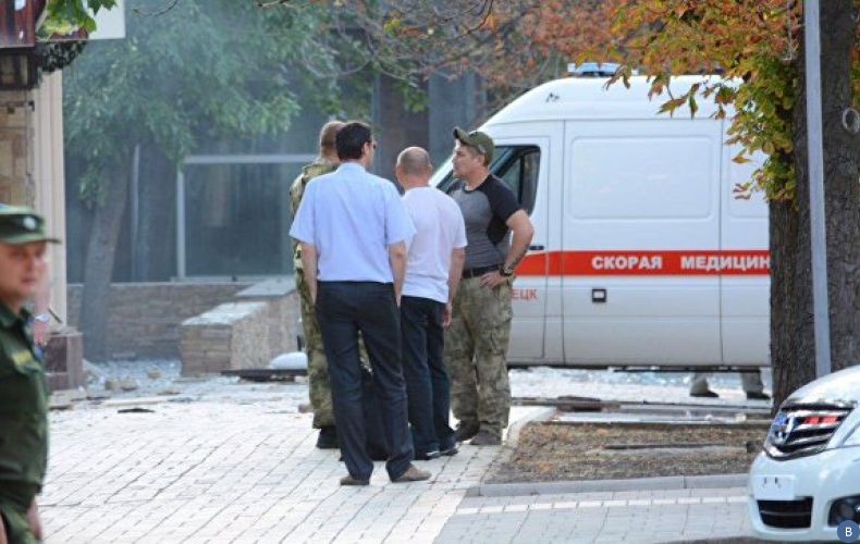 При взрыве в кафе Донецка погибли два человека

