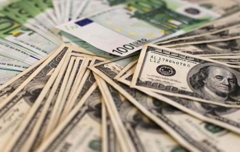 Dollar gains value in Armenia