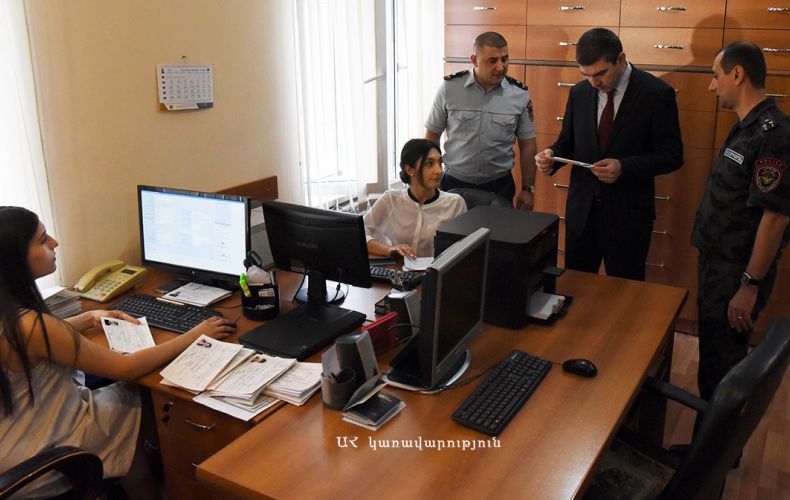 Artsakh State Minister Grigory Martirosyan got acquinted with activities of Passport and Visa Department