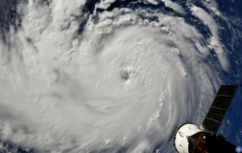В связи с приближением урагана, на востоке США – чрезвычайное положение
