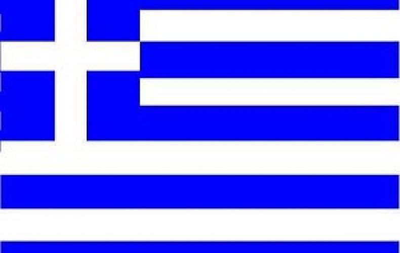 Հունաստանում հսկայական ժայռաբեկորը փլվել է զբոսաշրջիկների վրա
